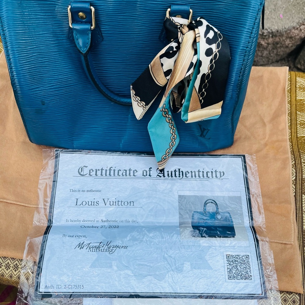 Louis Vuitton Blue Epi Leather Top-Handle Tote with Patterned Twilly